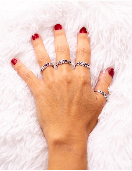 SAN0135C - Handmade silver ring with spiral design from India Kimago