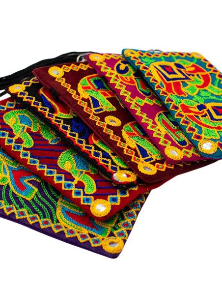 BBA0031 - Borsa a tracolla etnica con elefanti ricamati India Kimago